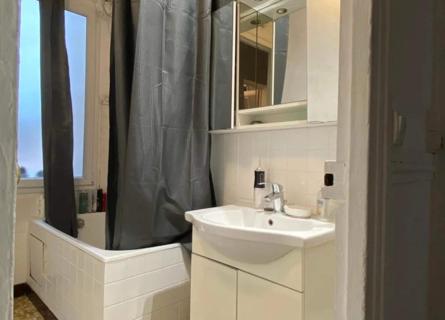 Habitacion En Apartamento Compartido - Paris - Ubicacion Perfecta منزل للإقامة
