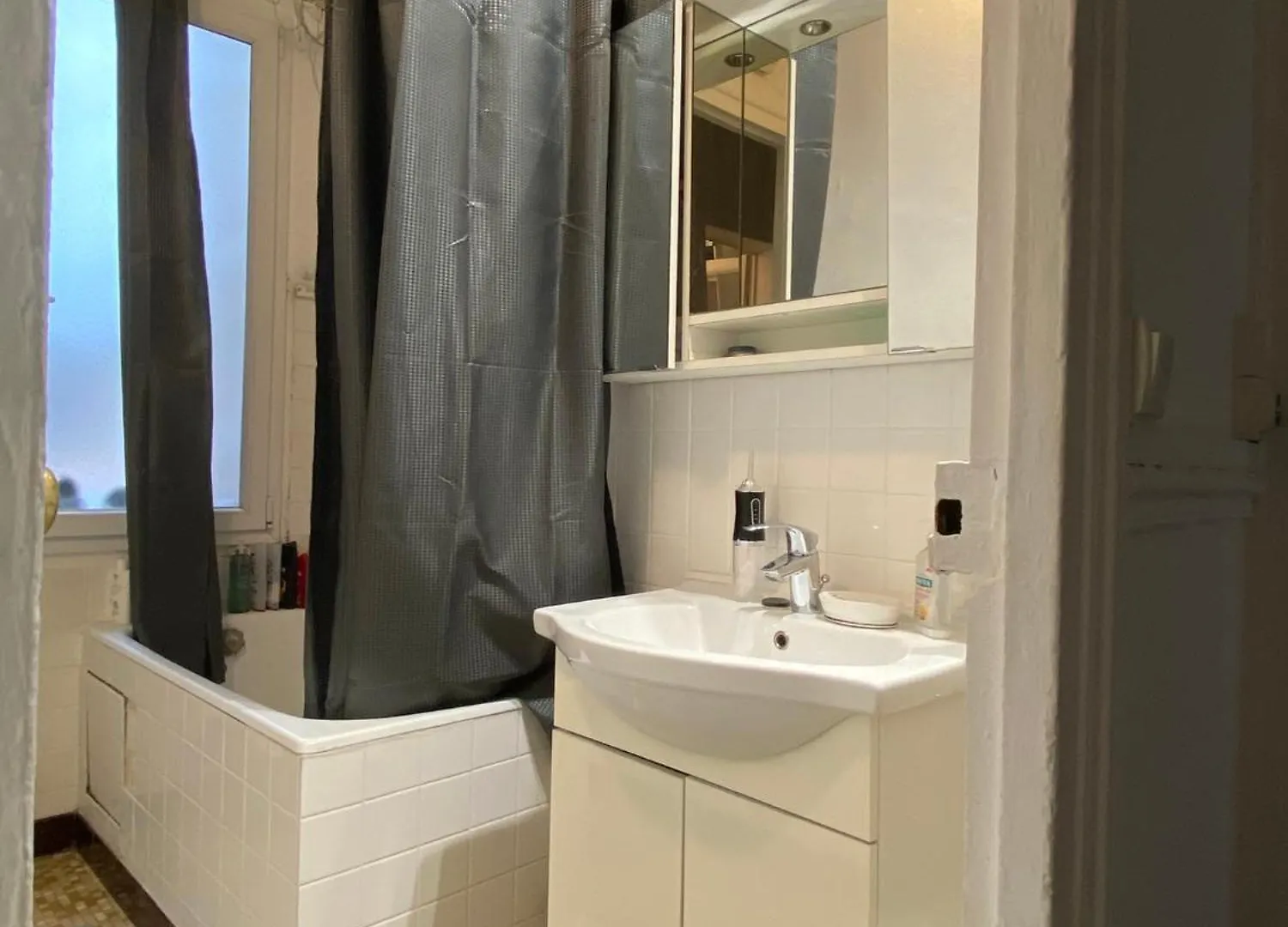 Habitacion En Apartamento Compartido - Paris - Ubicacion Perfecta
